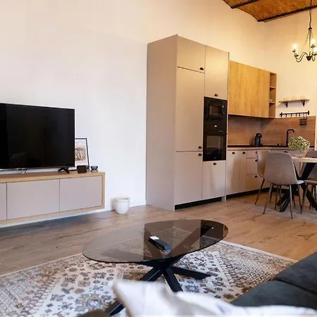 Emma's Place דירה