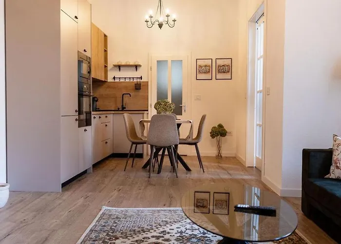 Emma's Place Apartmán